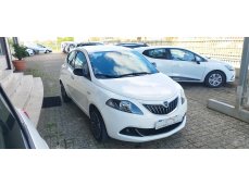 Lancia YPSILON  HYBRID