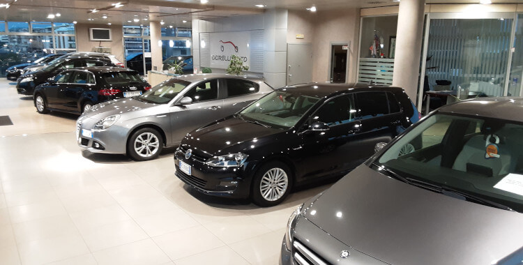 Showroom vendita auto nuove e usate ad Altamura, in provincia di Bari